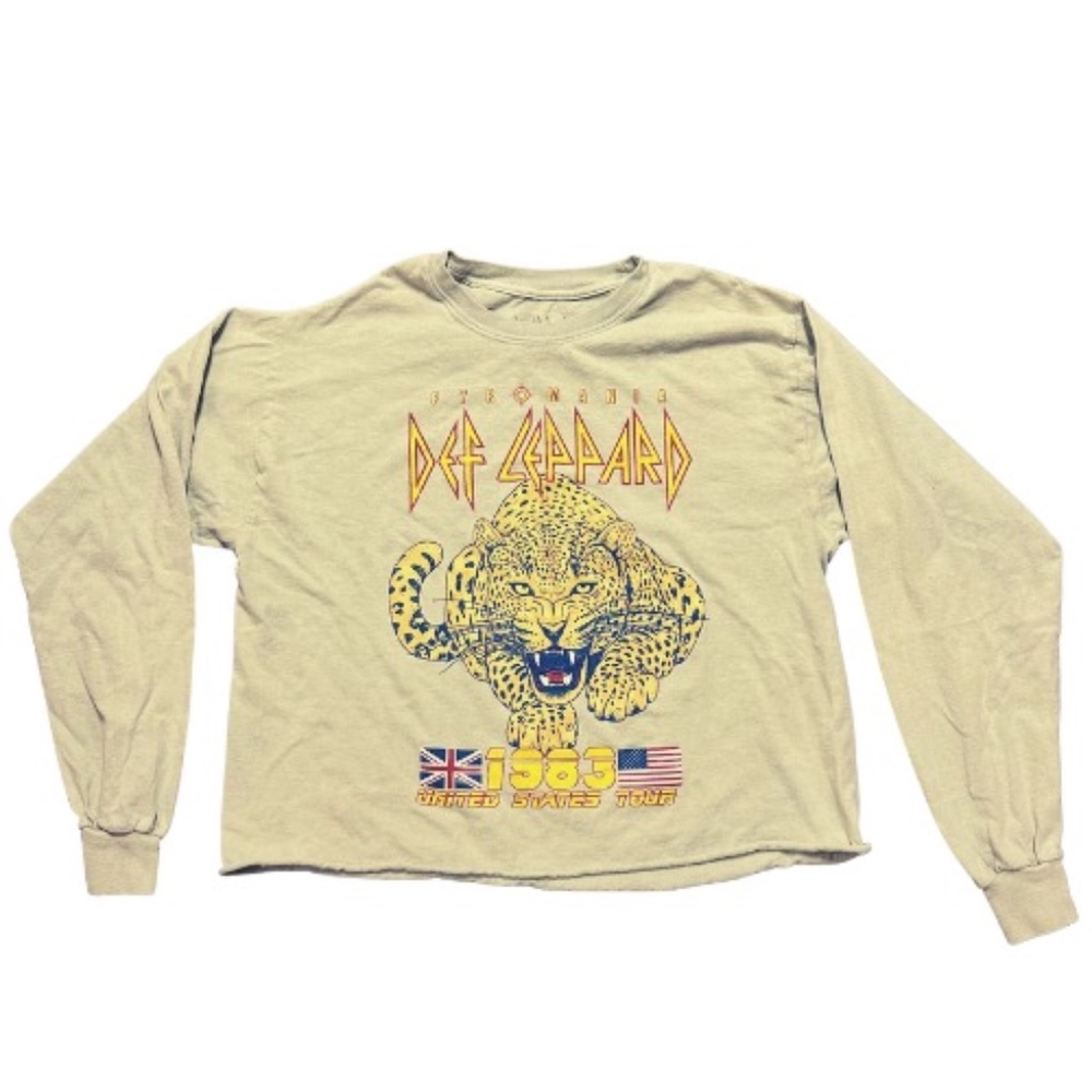 Def Leppard Graphic Band Tee